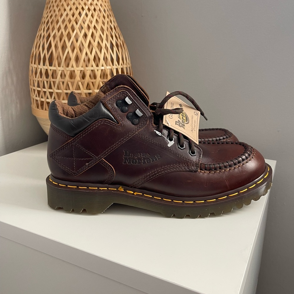 Vintage DR MARTENS NWT Air Wair 8060 brown work ankle boots made in England